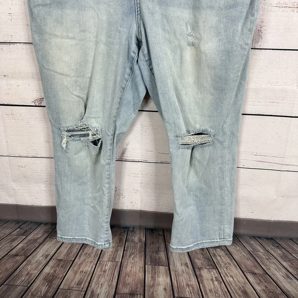 Kancan Jeans Womens Plus size 20 Blue Light Wash Crop Distressed Stretch‎